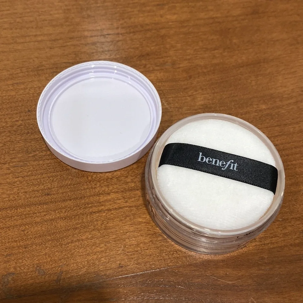 NWOB Benefit Matterial Girl Setting Powder